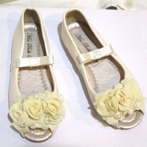❤️ MIA BELLE Girls sz 13, 3 Cream PEEP TOE DRESS SHOES  PEARLS NEW ❤️ - Picture 1 of 4